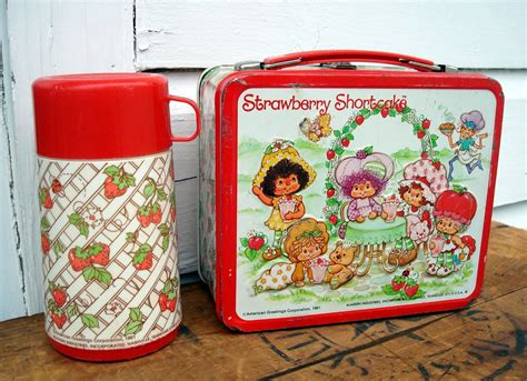 strawberry shortcake tin lunch box